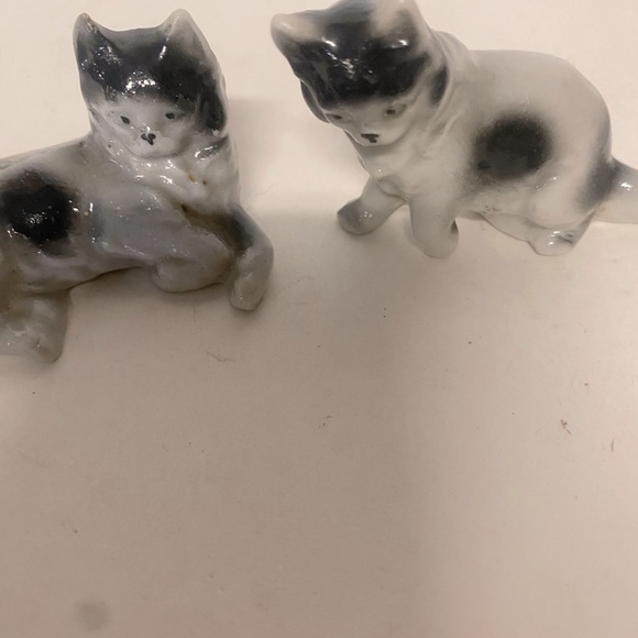 Set of Two Germany Porcelain Ceramic Grey & Black Cat Figurines. - Picture 3 of 12